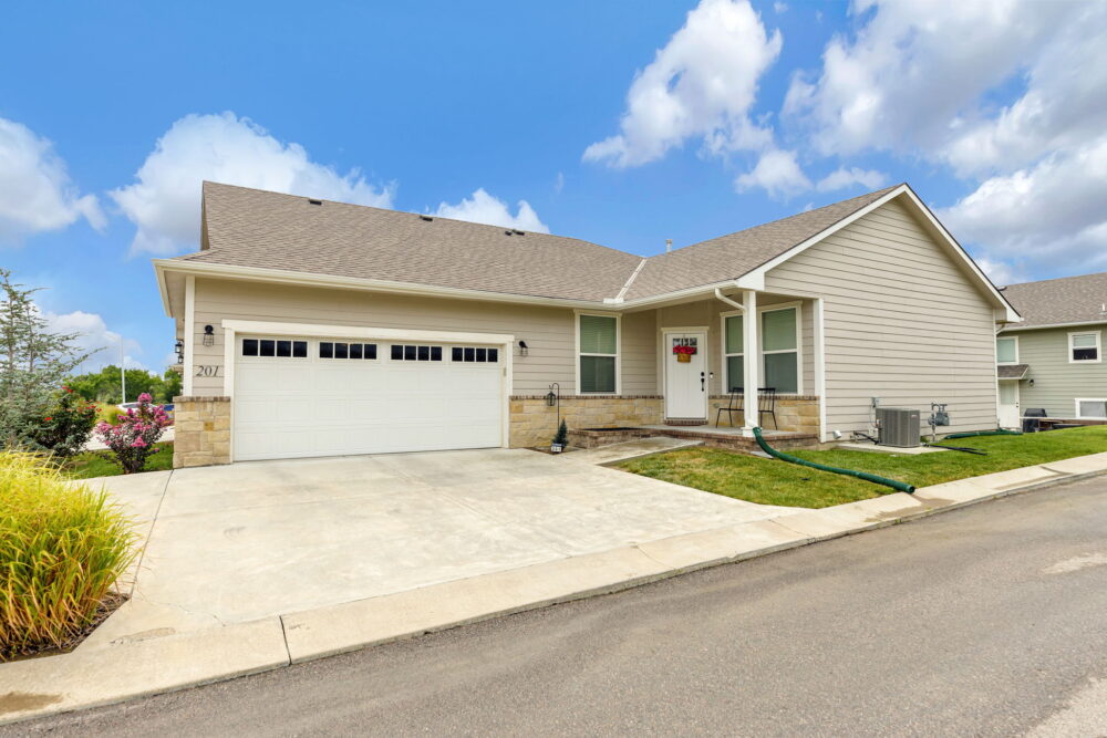 331_N_127th_East__201__1_-SES.jpg